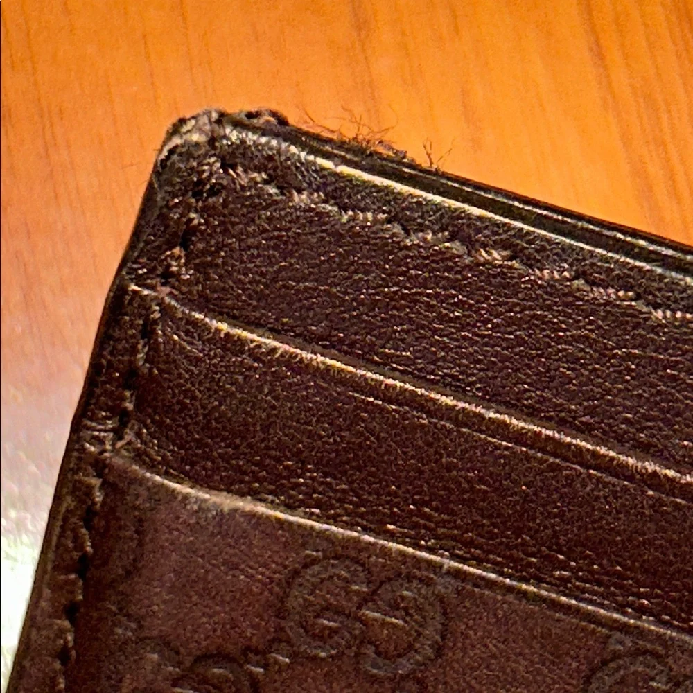 Authentic Gucci Microguccissima Card Case / Card Holder
